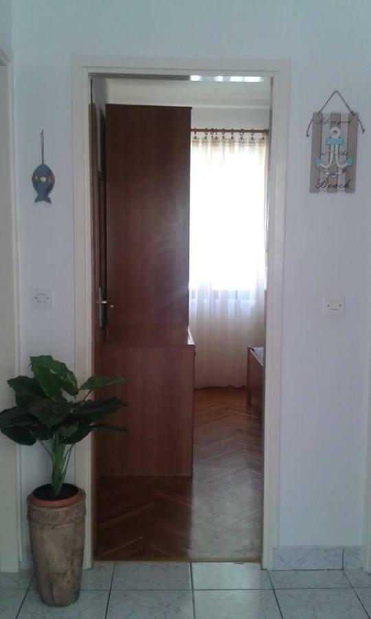 Apartments Renco Novalja Extérieur photo